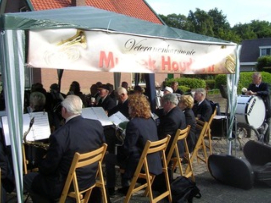 2012 Nijmeegse Vierdaagse in Alverna en Ottersum (16) (1)